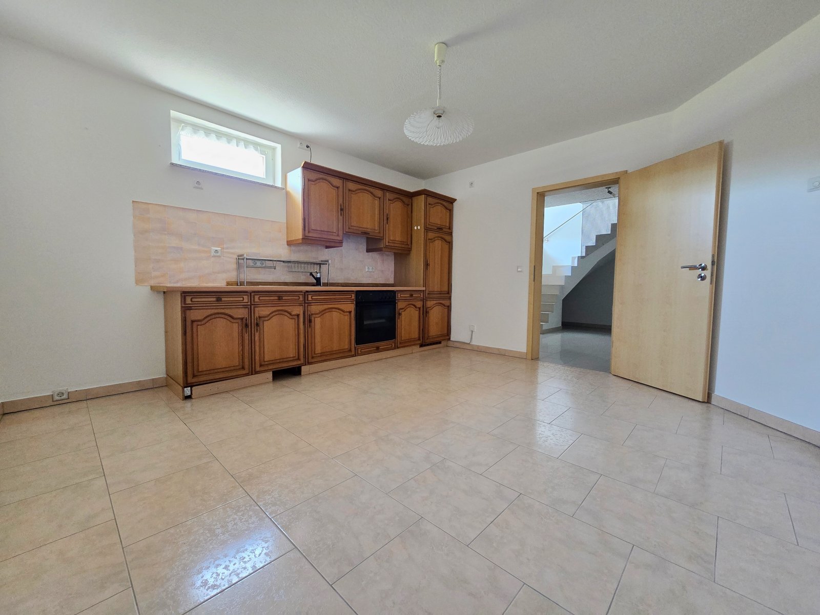 Ein Zuhause zum Verlieben: Eleganter Bungalow in ruhiger Lage von Orenhofen