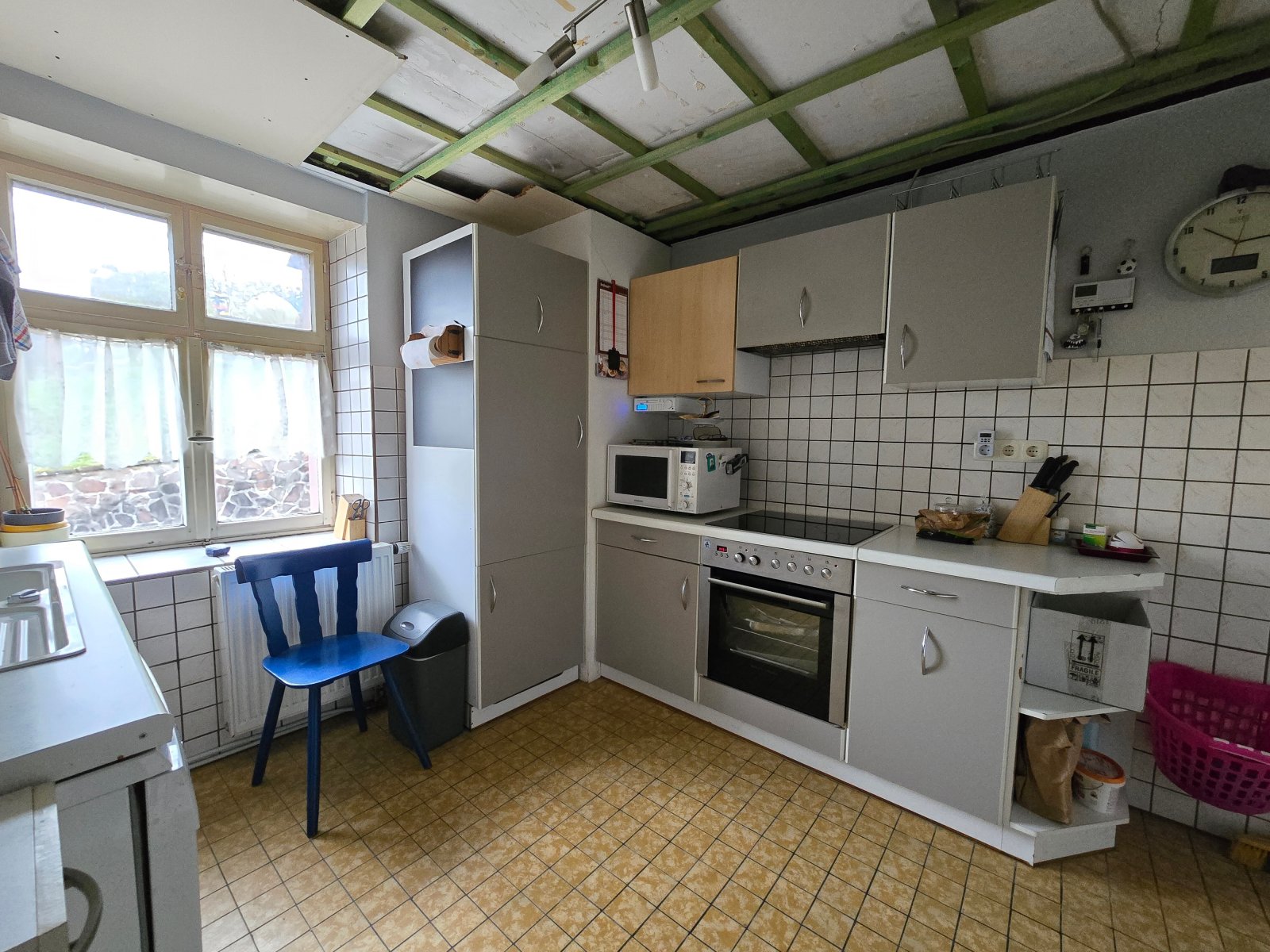 !Seltene Gelegenheit für Handwerker ! Renovierungsbedürftiges Bauernhaus mit großer Scheune und Garage in Silwingen