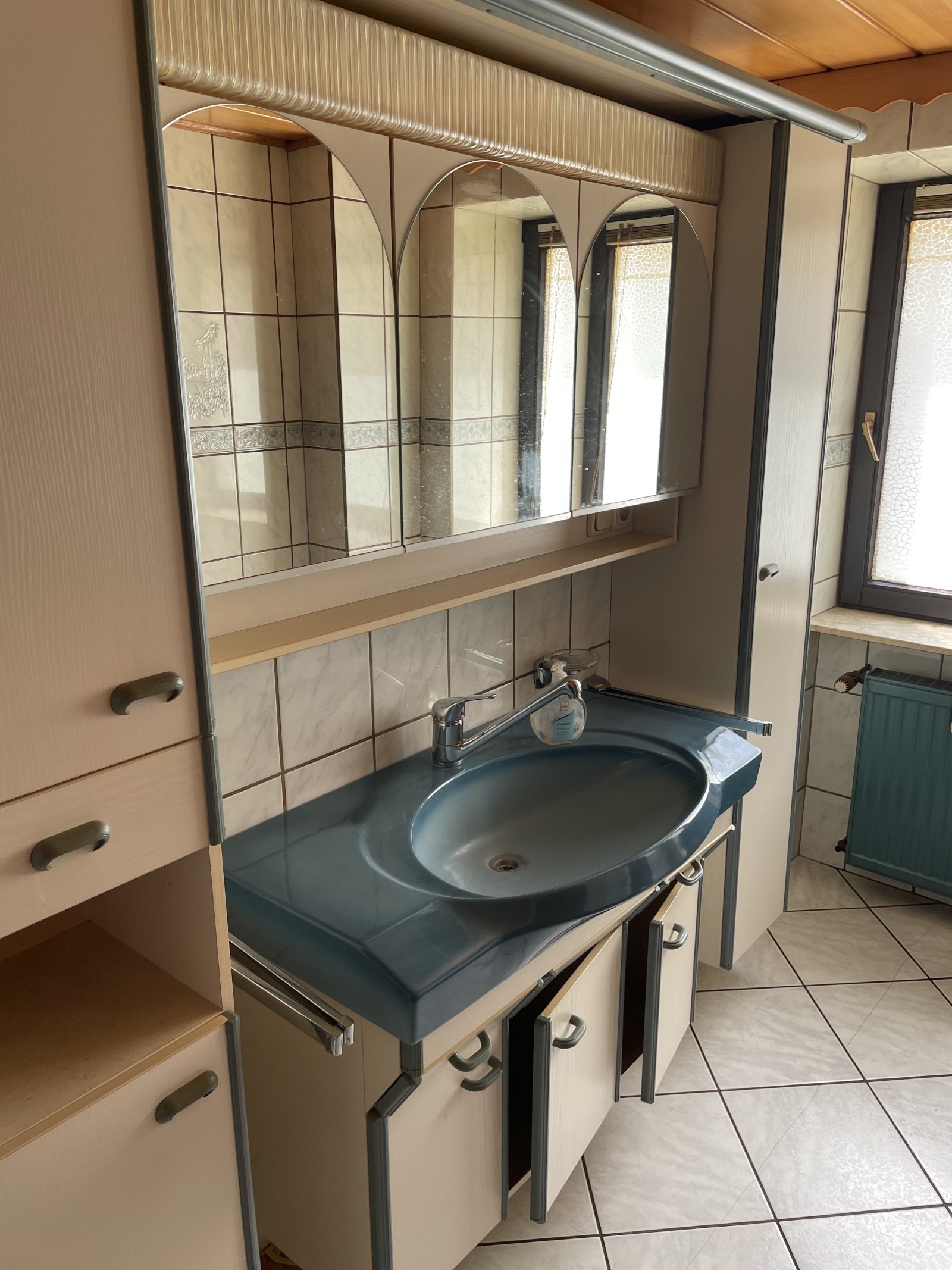 VERKAUFT!! Dudweiler, Geräumiges Ein- bis Zweifamilienhaus mit Wintergarten, Terrasse, Garage, eigenem Garten und viel Potenzial