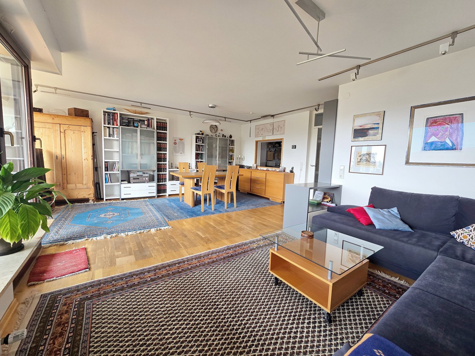 Über den Dingen wohnen - Seltene Maisonette-Gelegenheit in Bestlage mit Panorama-Aussicht
