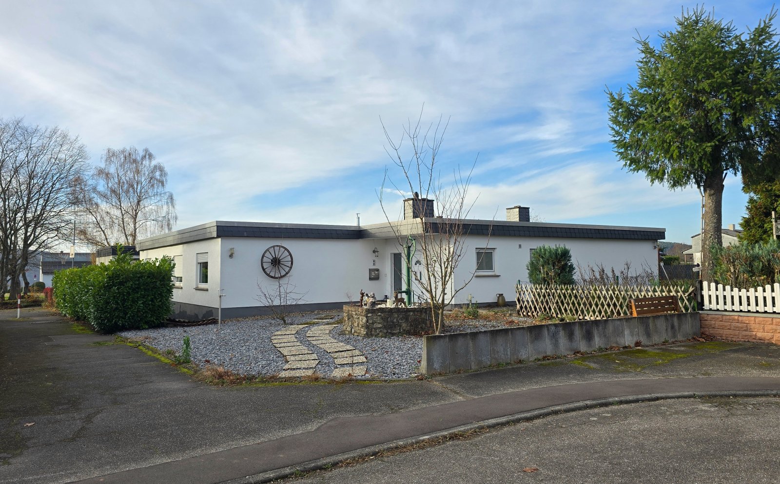 Ihr neues Zuhause in Konz-Roscheid – Großzügiger Bungalow in traumhaft ruhiger, familienfreundlicher Sackgasse