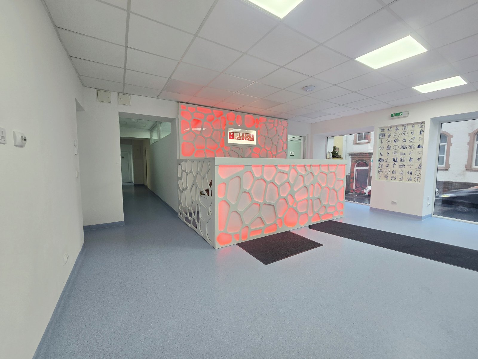 Premium-Ärztehaus mit 2 Praxisetagen & Appartements