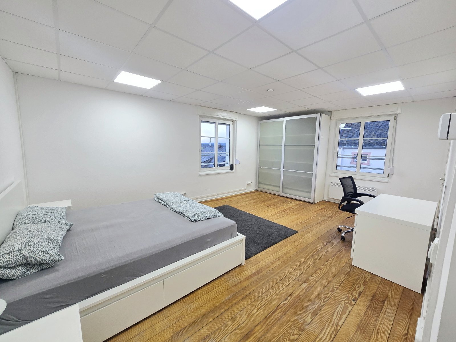 Premium-Ärztehaus mit 2 Praxisetagen & Appartements