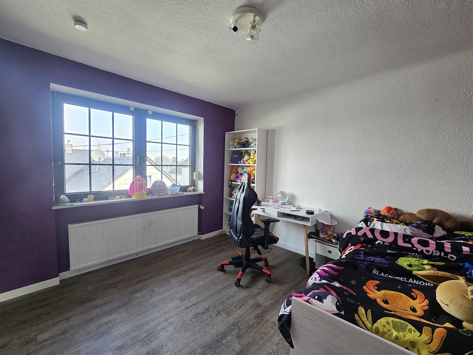 Charmante Doppelhaushälfte – vermietet und voller Möglichkeiten