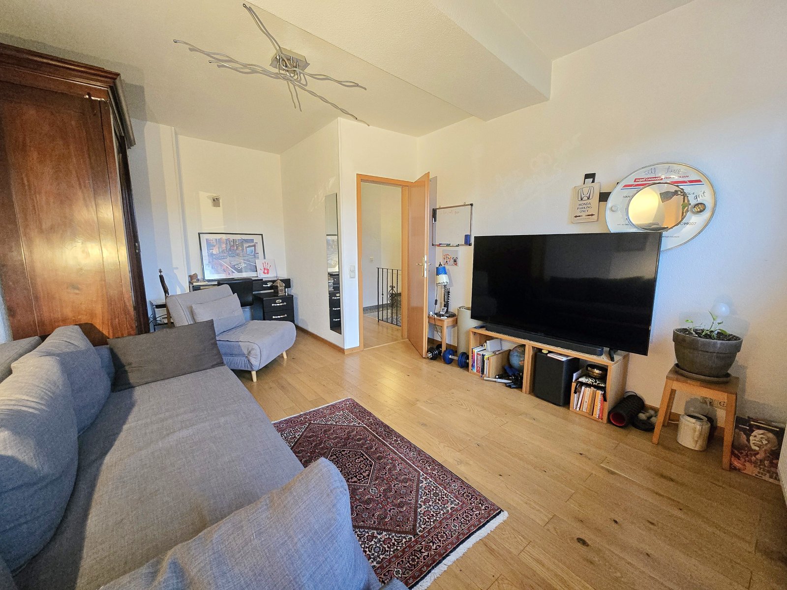 Freundliches Reihenmittelhaus mit Garten und ausgebautem Dachstudio