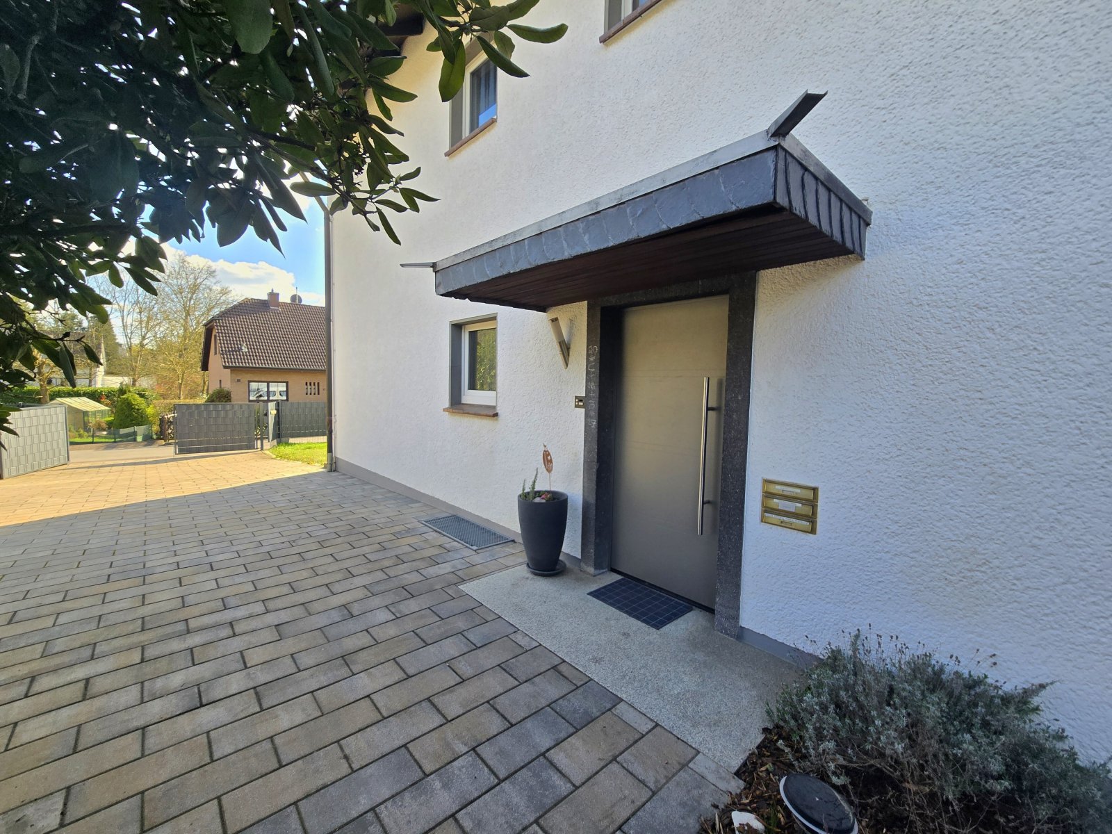 Maisonette mit Traumformat – zwei Kamine, Balkon im Terrassenstil und ein Wohnkonzept mit Seltenheitswert