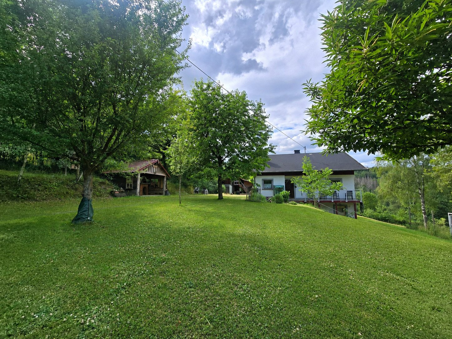 Ihr privates Paradies im Grünen – Wohnhaus mit ca. 5.500 m² Grundstück, Stall und Backhaus