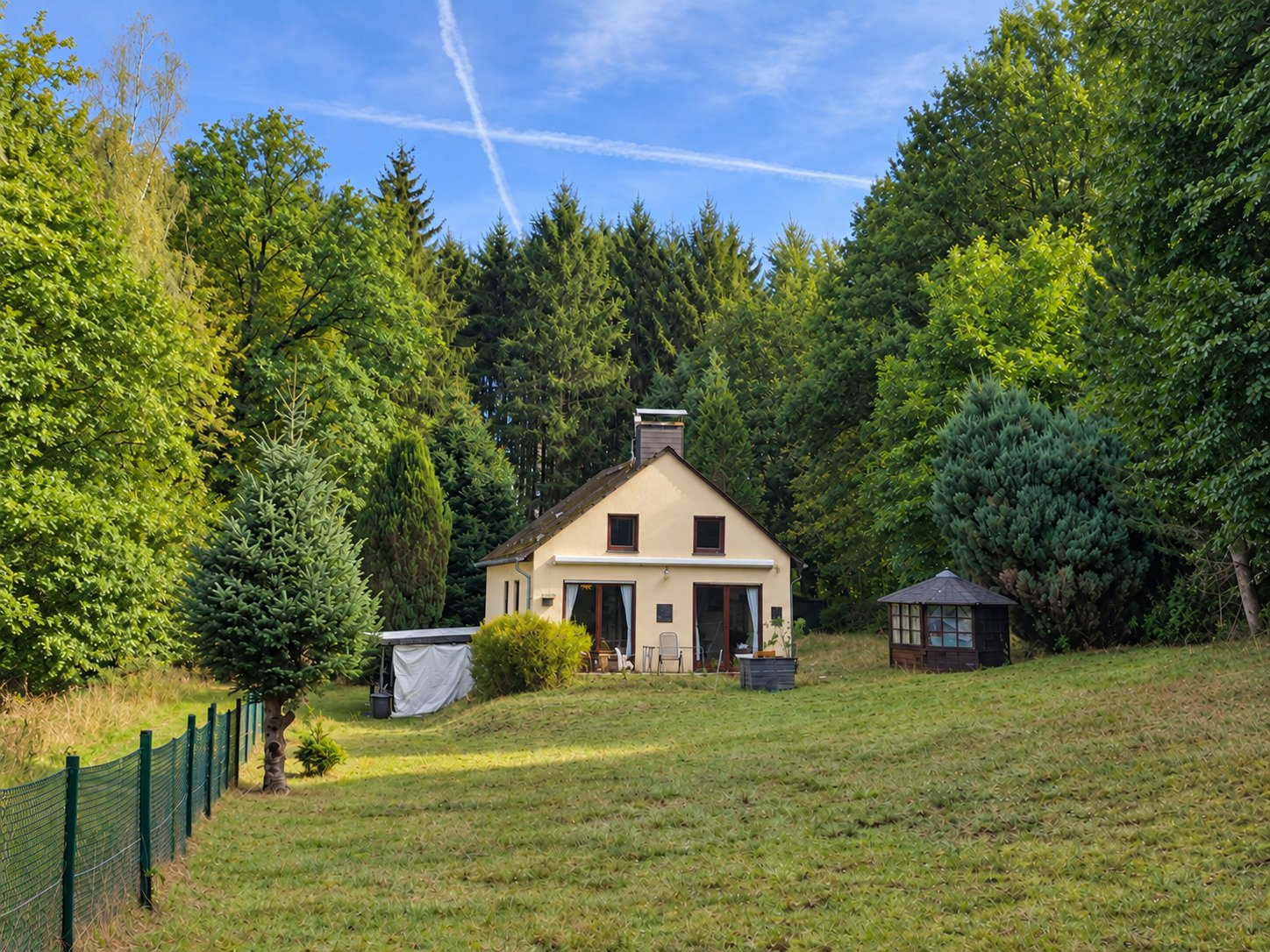 Haus im Grünen - Erholung pur! Ca. 14.156 m² Ruhe und Natur
