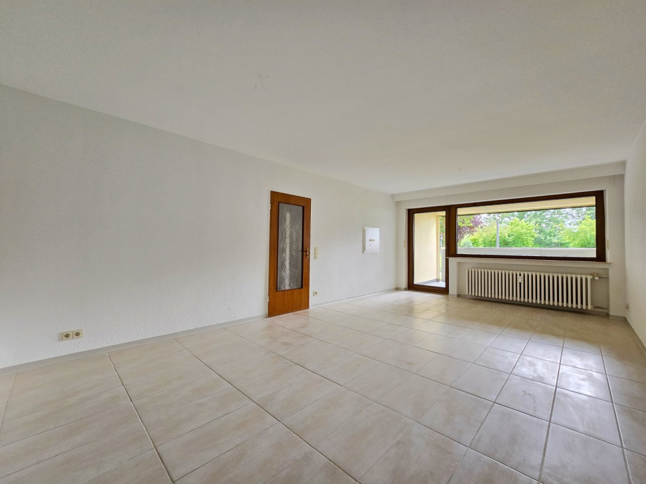 Wohnen und Essen mit Loggia und Blick ins Grüne Wohnen und Essen mit Loggia und Blick ins Grüne