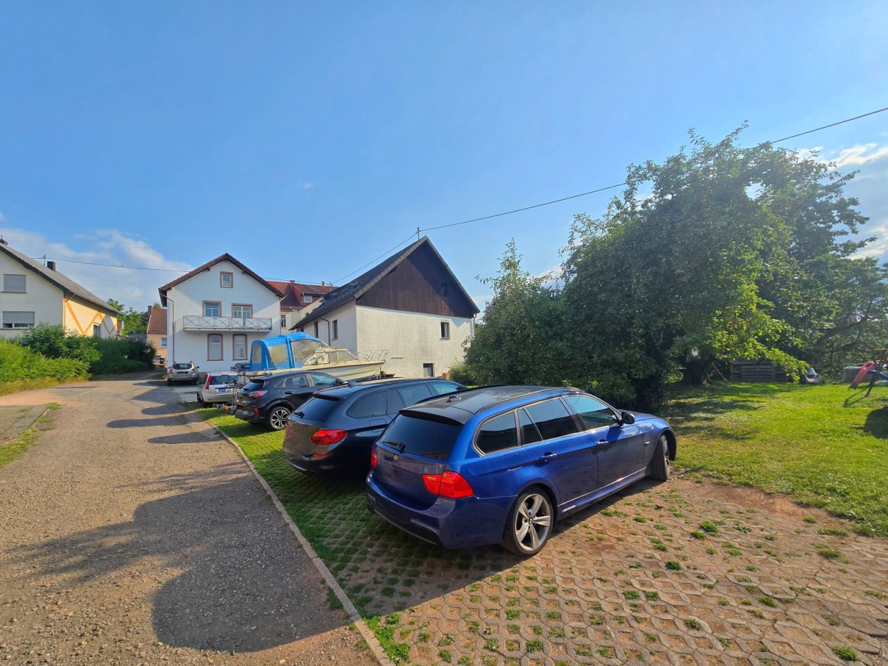 Stellplätze Wiese und Rückseite Stellplätze Wiese und Rückseite