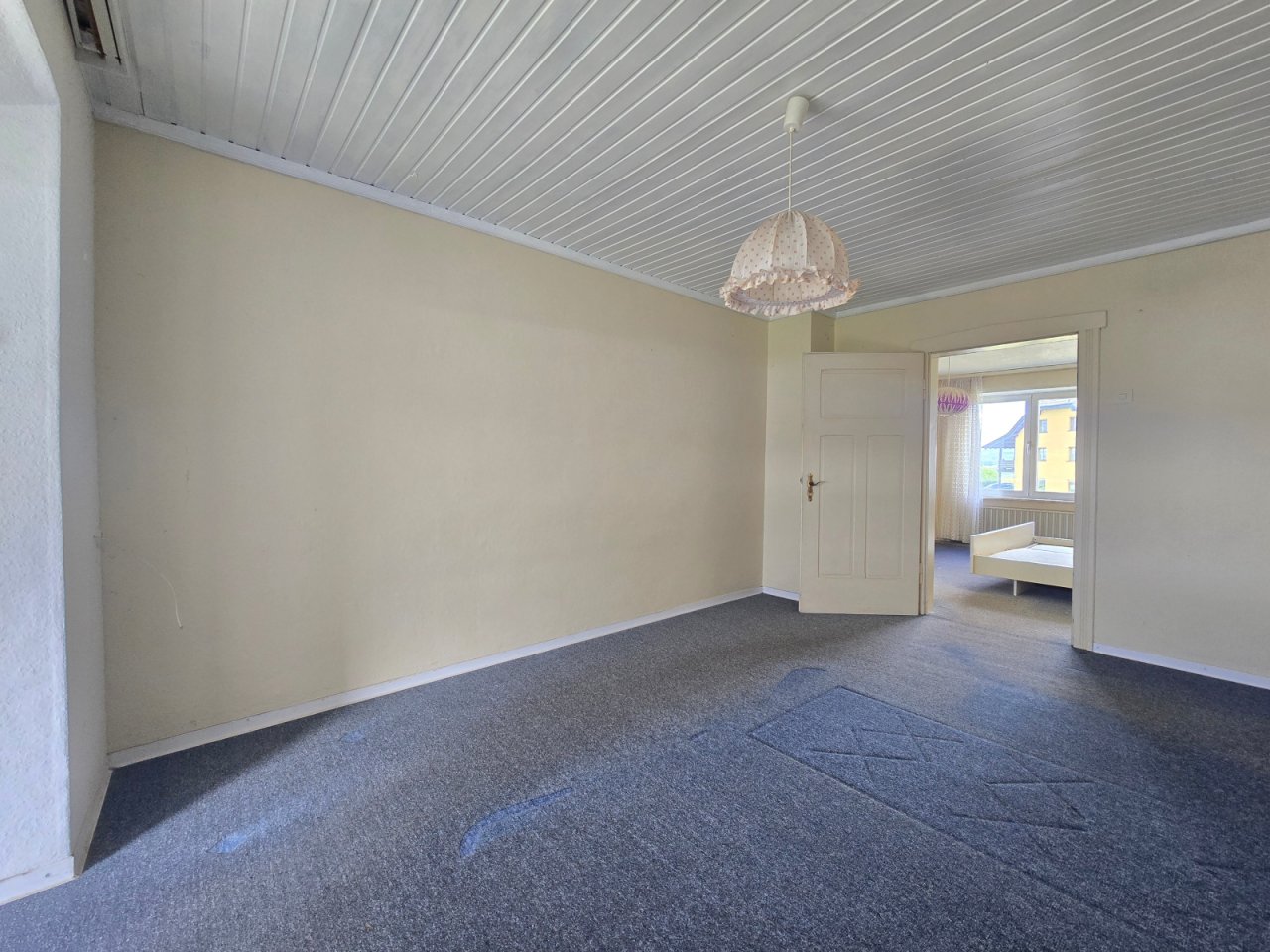 Ankleide bzw Balkonzimmer