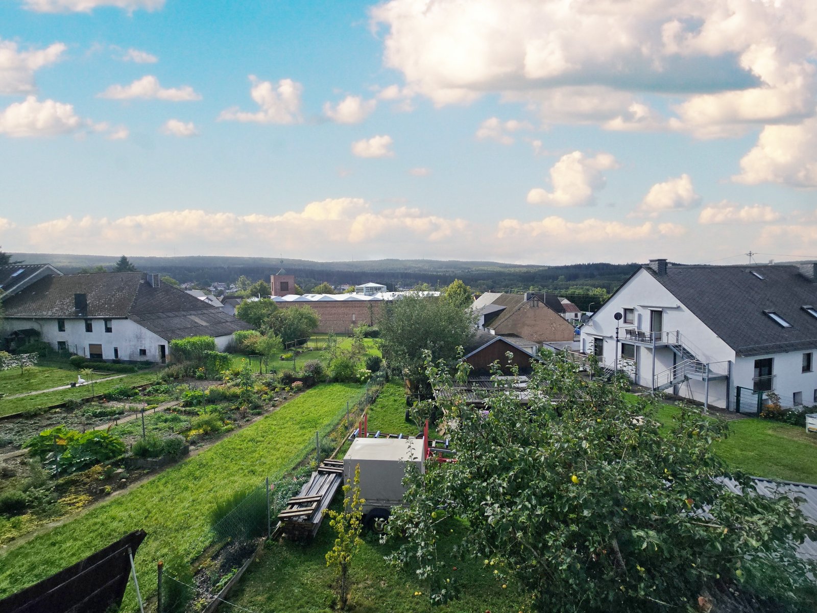 Aussicht vom überdachten Balkon Aussicht vom überdachten Balkon