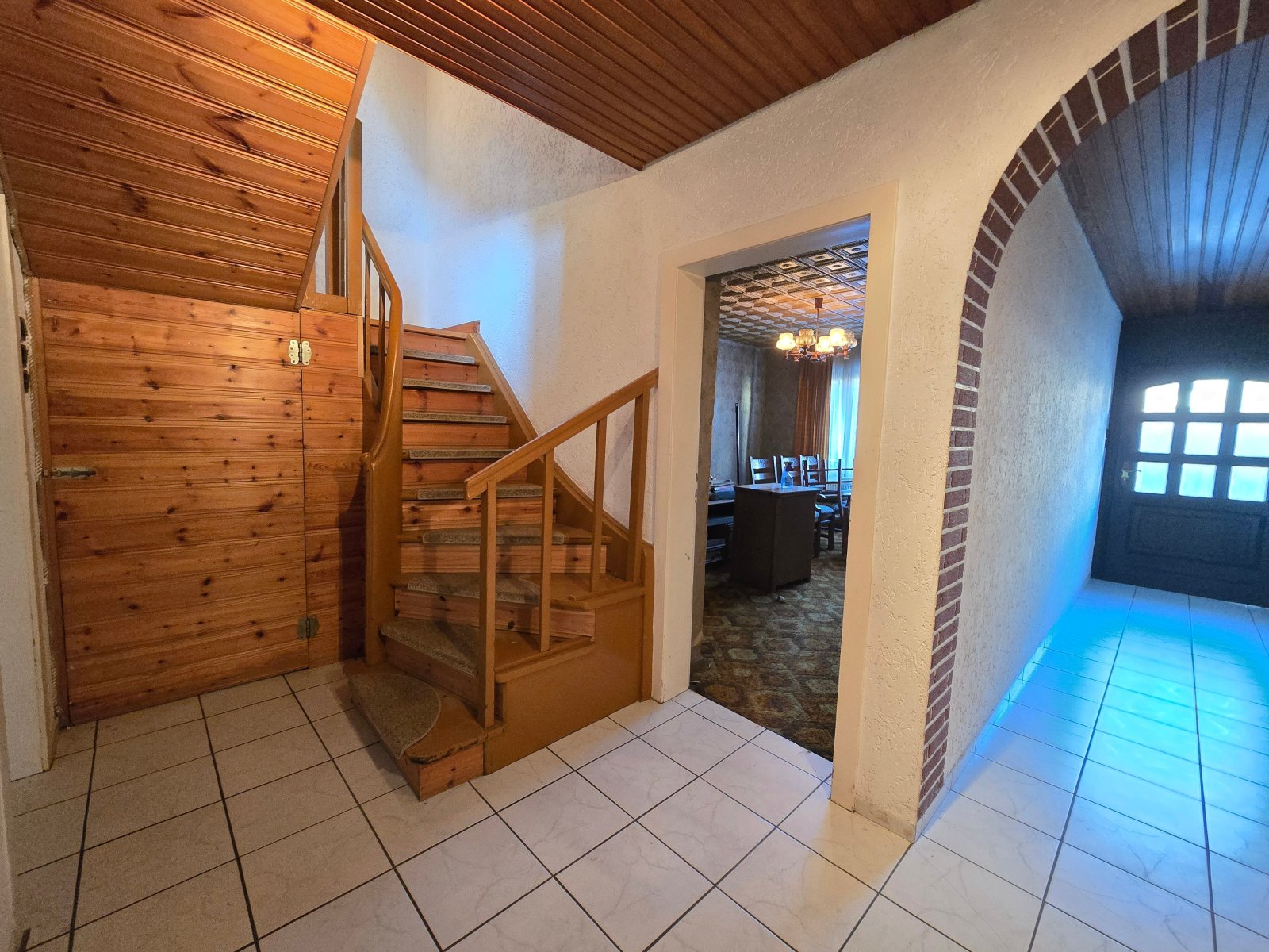 EIngang - Treppe - Wohnzimmer EIngang - Treppe - Wohnzimmer