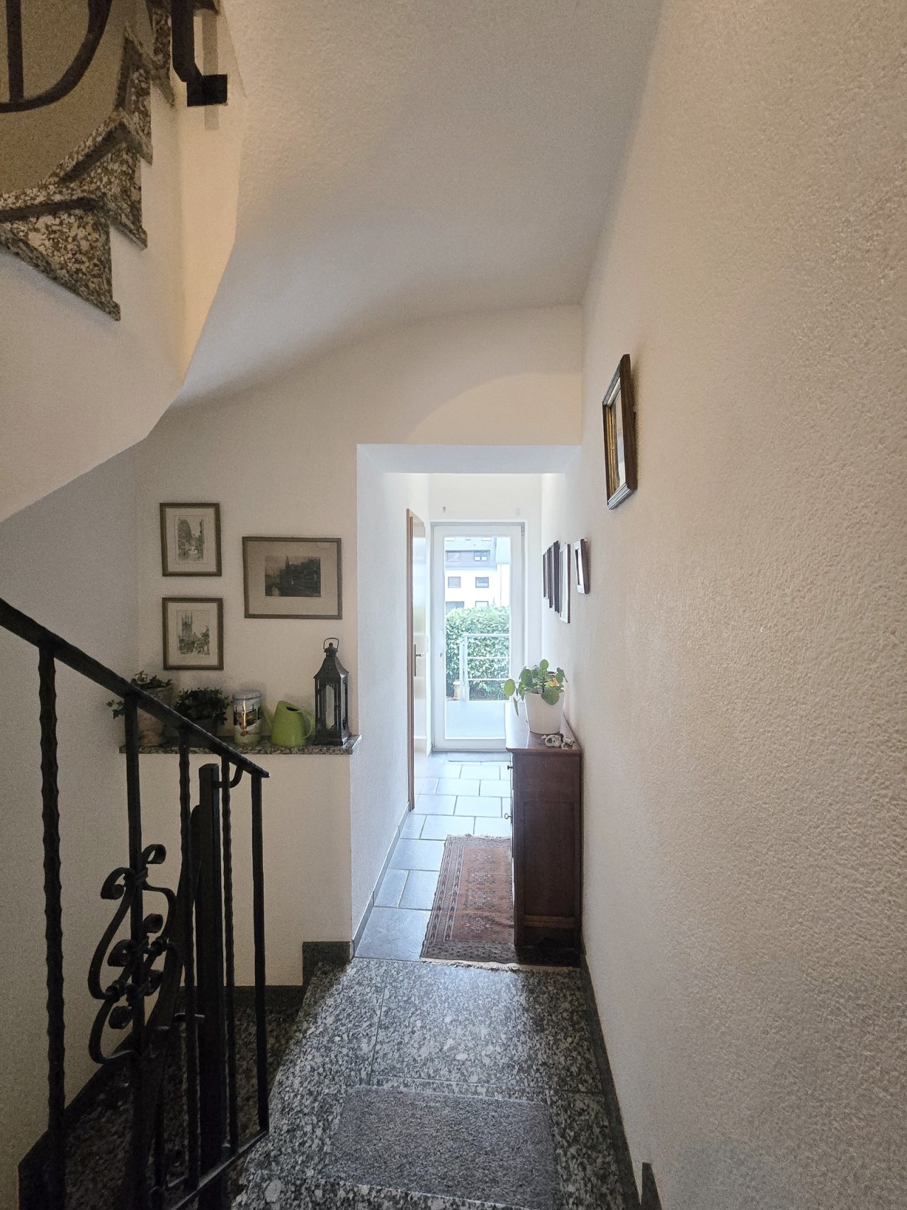 Terrassentür und G-WC