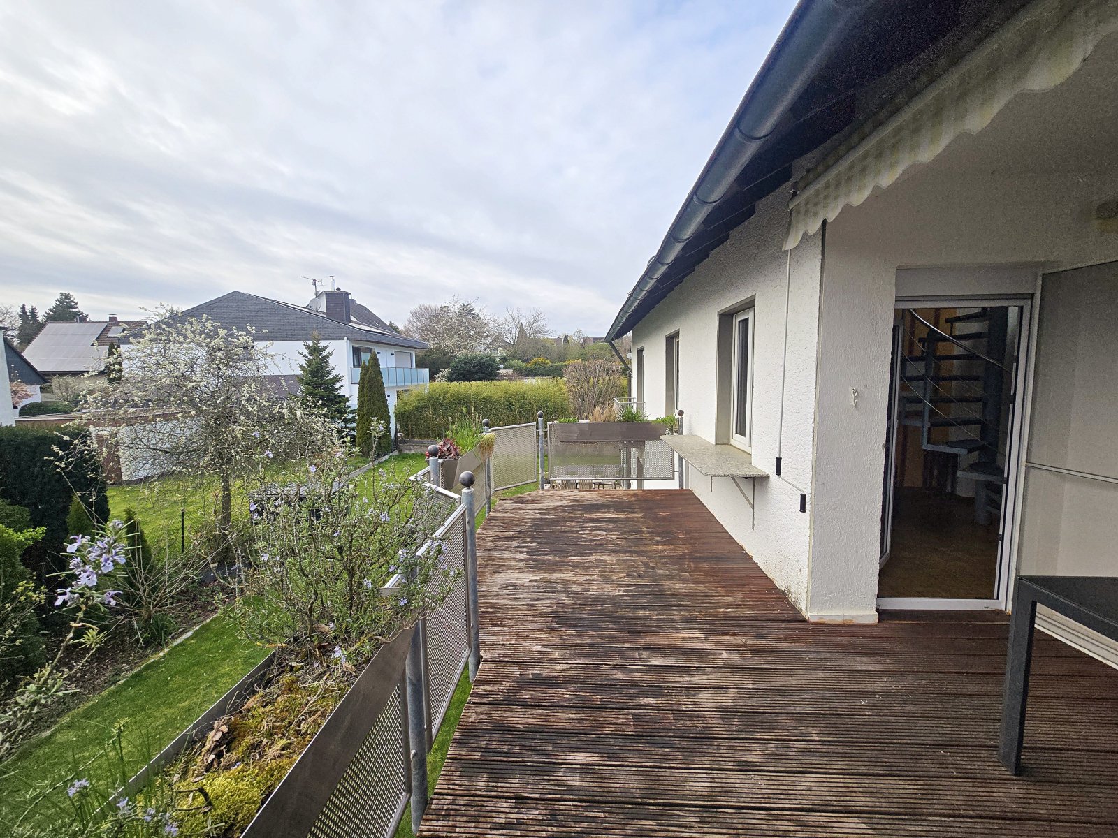 Balkonbereich vor der Küche