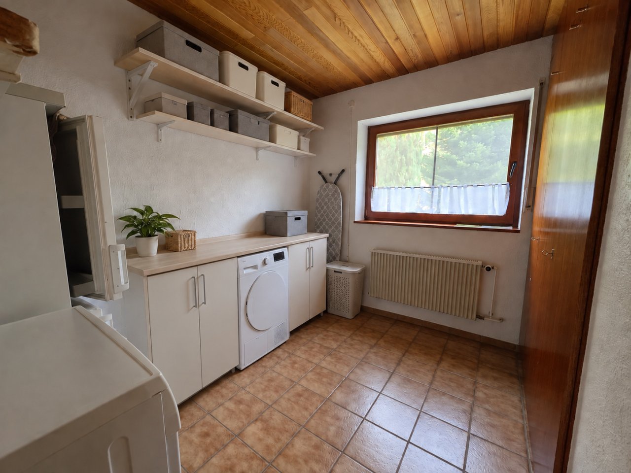 9 kleines Zimmer EG   HWR