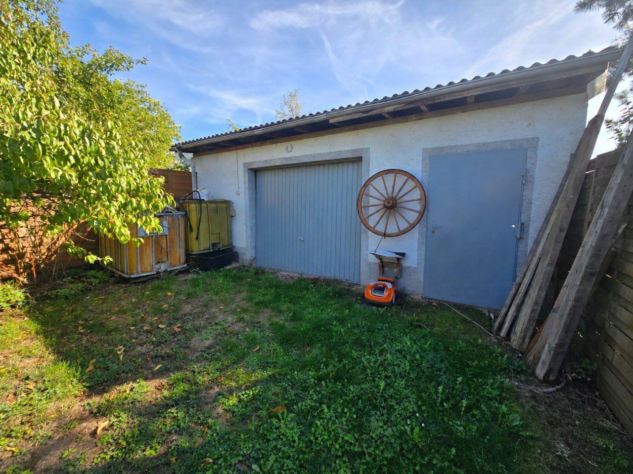 weitere Garage als Schuppen im Garten weitere Garage als Schuppen im Garten